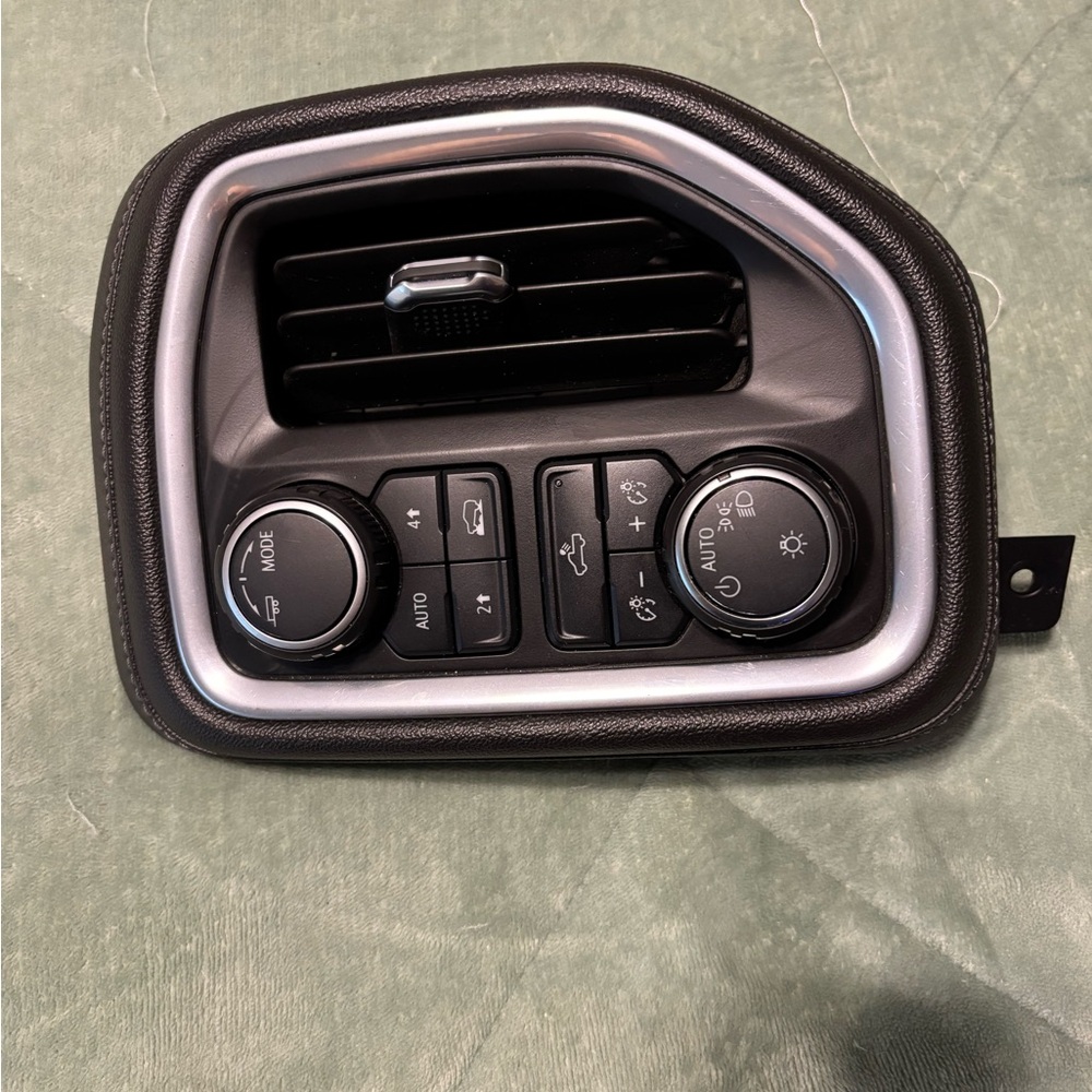 Rear Passenger Climate Control Vent Assembly - Black with Silver Trim